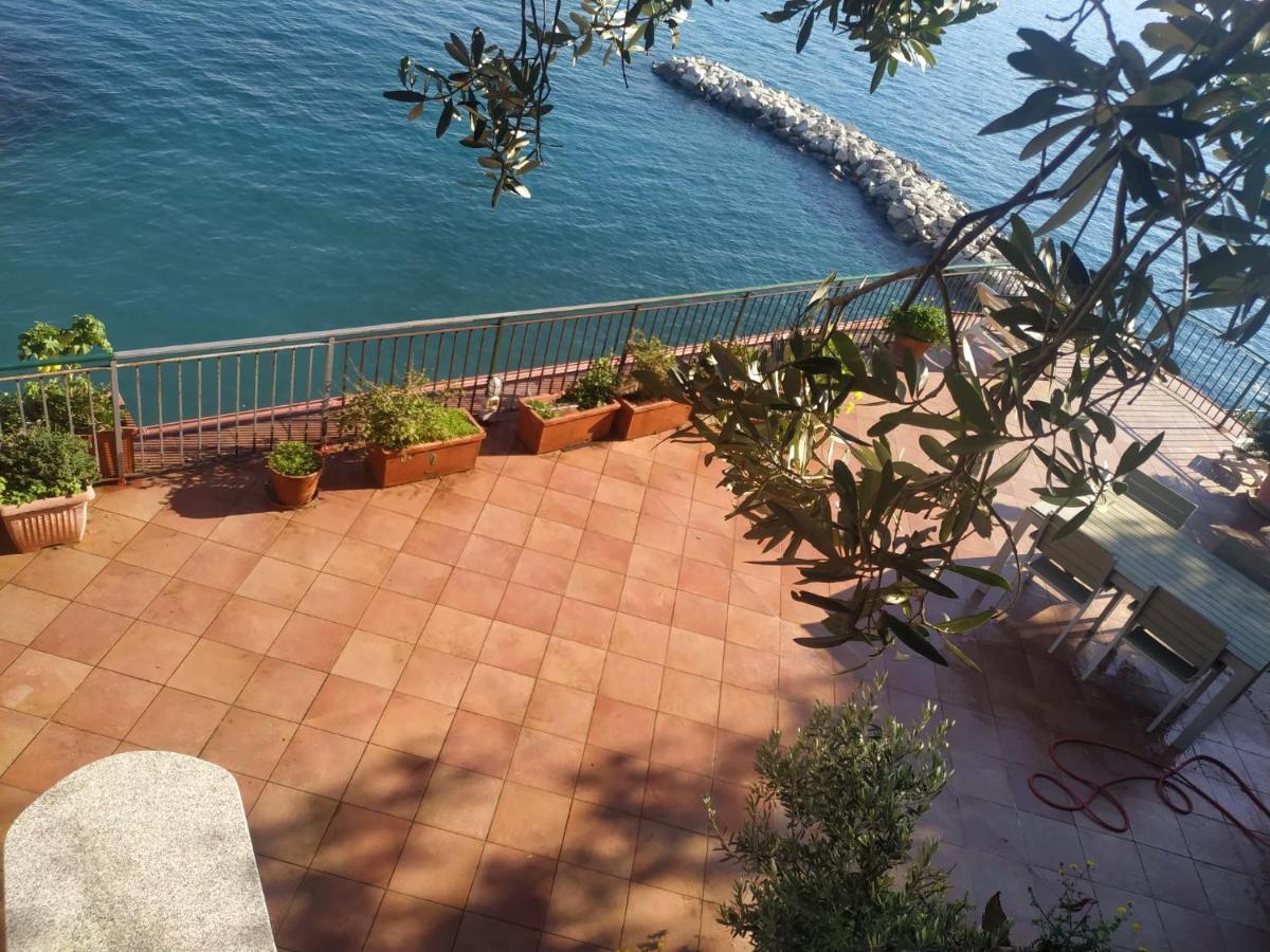 Napoli Sospesi Tra Cielo E Mare Apartment Luaran gambar